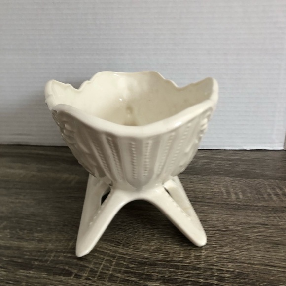 Vtg Ceramic Sleigh Planter - Picture 5 of 16
